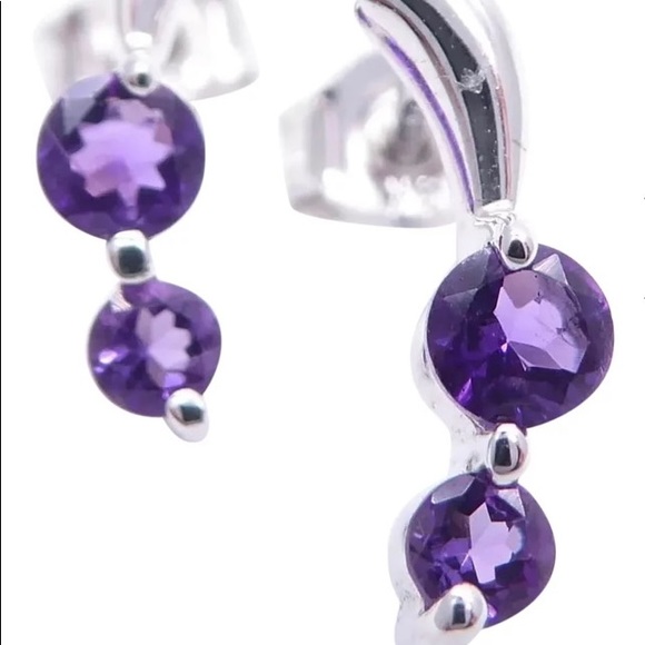 Vintage 9ct White Gold Amethyst Earrings. UK hallmarks on post. Pristine. - Picture 2 of 10
